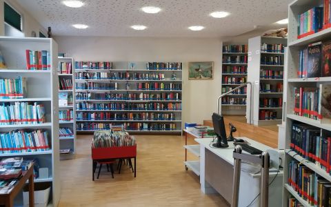 Bücherei innen Bücherei innen